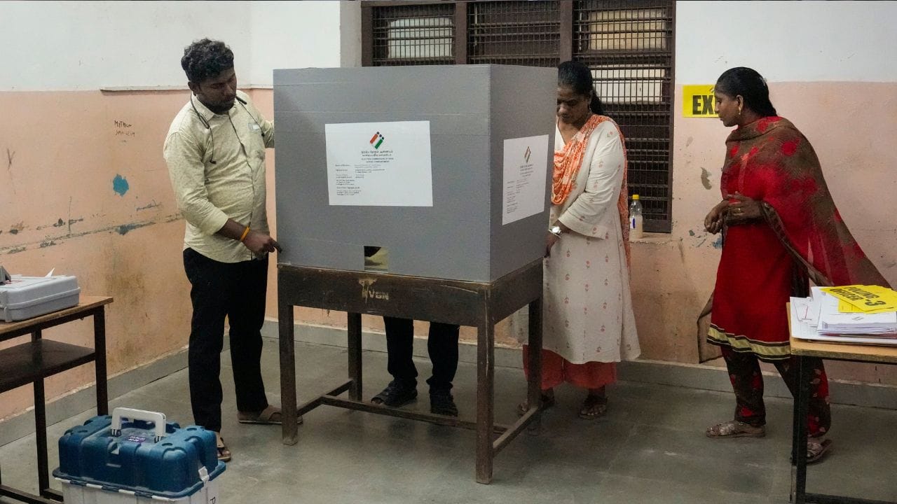 வாக்காளர்கள் வளர்ச்சி, குடிநீர், வேலைவாய்ப்பு போன்ற அம்சங்களை மையமாக வைத்து வாக்களித்து வருகின்றனர். வரவிருக்கும் தேர்தலில், அதிமுக சார்பில் சி. விஜயபாஸ்கர், திமுக சார்பில் கே.கே. செல்லப்பாண்டியன், தமிழக வெற்றி கழகம் சார்பில் முருகேசன், நாம் தமிழர் கட்சி சார்பில் சத்தியலட்சுமி ஆகியோர் களமிறங்கியுள்ளனர்.