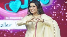 பர்த்டே ஸ்பெஷல்.. ரசிகர்களுக்கு சர்ப்ரைஸ் கொடுத்த தொகுப்பாளினி பிரியங்கா தேஷ்பாண்டே!...