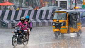 இங்கெல்லாம் கோடை மழைக்கு வாய்ப்பு.. வெயிலுக்கு கொஞ்சம் ரெஸ்ட்.. வானிலை அப்டேட் இதோ.....