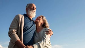 முதுமையில் நிதி பாதுகாப்பு.. இளமையில் எப்படி முதலீடு செய்ய வேண்டும்?