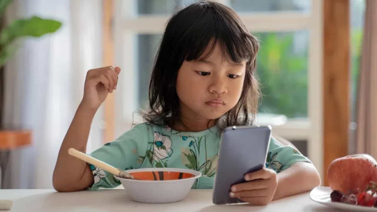 குழந்தைகளுக்கு ஸ்மார்ட்போனில் நேரக் கட்டுப்பாட்டை உருவாக்குவது எப்படி? விவரம் இதோ