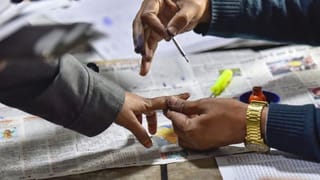 வாக்களிக்க போறீங்களா… இந்த லிஸ்ட் உங்ககிட்ட இருக்கா? ஒரு முறை பார்த்துடுங்க!