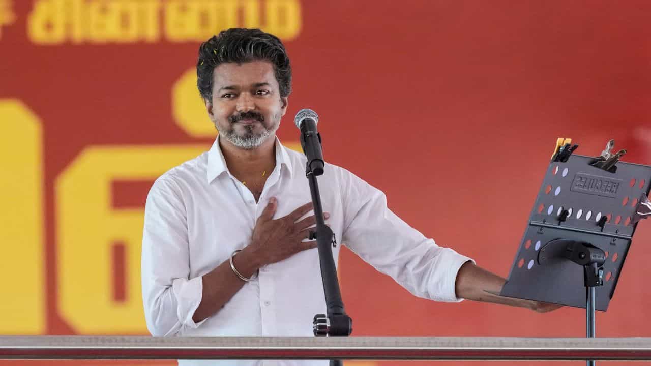 வெற்றிப்பெற்று நேராக பனையூர் வாருங்கள்.. நான் காத்திருப்பேன் - வேட்பாளர்களுக்கு விஜய் அறிவுரை..