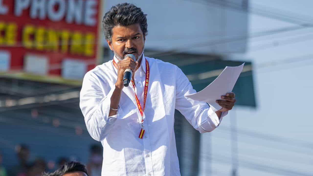 மாநில உரிமைகளுக்கு ஆபத்து; தமிழகத்திற்குத் தண்டனையா?.. தொகுதி மறுவரையறை மசோதாவிற்கு விஜய் கடும் கண்டனம்!!