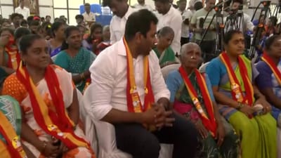 தவெகவில் நூற்றுக்கணக்காணோர் புதியதான இணைந்தனர்!