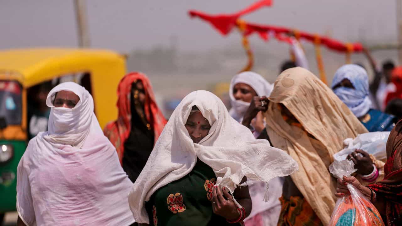 13 மாவட்டங்களில் சதம் அடித்த வெயில்.. வரும் நாட்களில் இன்னும் உயரும் என வானிலை மையம் எச்சரிக்கை..