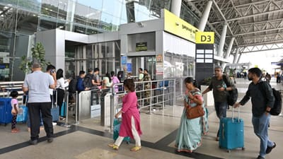 வெளிநாட்டுக் குடியுரிமை பெற்றவர்கள் தேர்தலில் வாக்களிப்பு!!