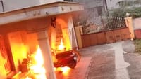 காதலிக்க மறுத்த பெண்ணின் வீட்டின் மீது பெட்ரோல் குண்டு தாக்குதல்!...