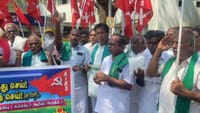 விவசாய பயிர் கடன் தள்ளுபடி.. கோவையில் விவசாயிகள் போராட்டம்.....