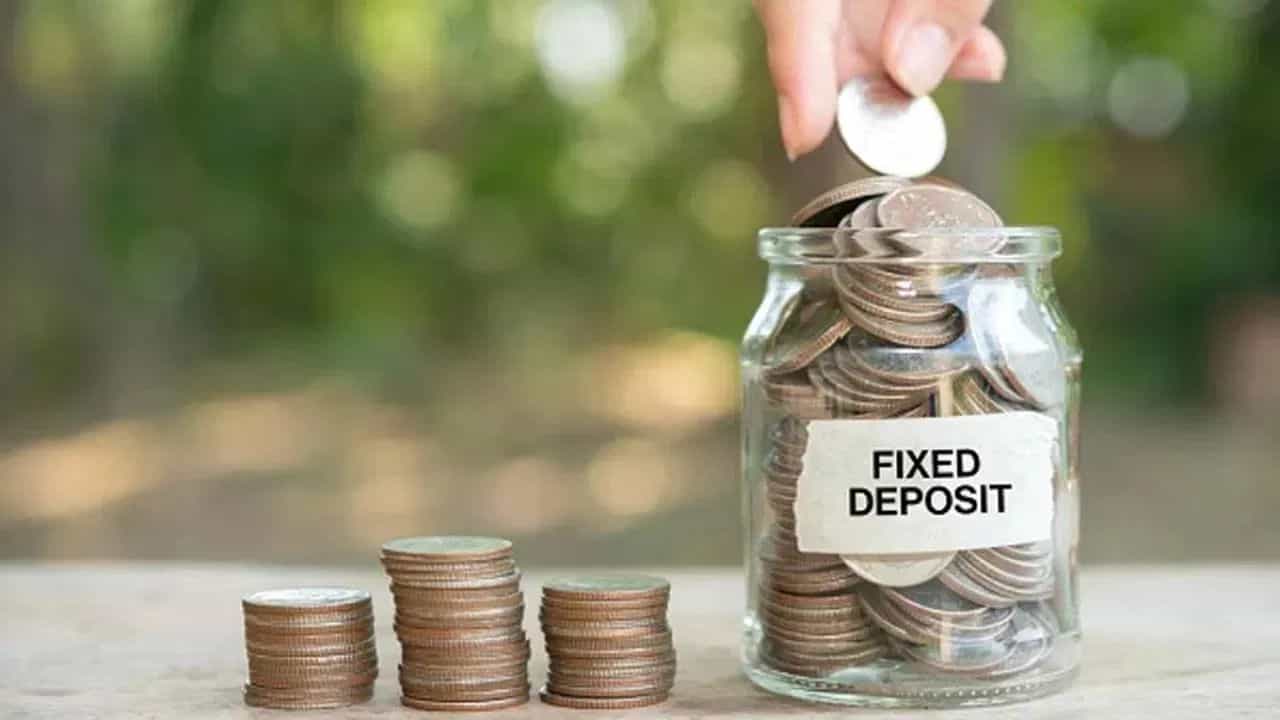 FD-ல் முதலீடு செய்வதன் மூலம் மாதம் ரூ.10,000 வருமானமாக பெறலாம்.. எப்படி?