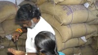வேலூரில் நியாய விலை கடைகளில் ஆய்வு மேற்கொண்ட அமைச்சர்!...
