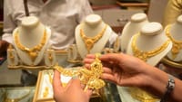 ஒரு சவரன் தங்கம் ரூ. 960 குறைந்து விற்பனை.....