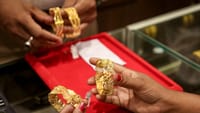 ஒரு கிராம் தங்கம் ரூ. 1,070 அதிகரித்து விற்பனை.....