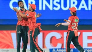IPL 2026: சாம்பியன் பட்டத்திற்கு 4 அணிகள்.. பிளேஆஃப் போட்டிகள் எப்போது, எங்கே நடைபெறும்? IPL 2026: சாம்பியன் பட்டத்திற்கு 4 அணிகள்.. பிளேஆஃப் போட்டிகள் எப்போது, எங்கே நடைபெறும்?