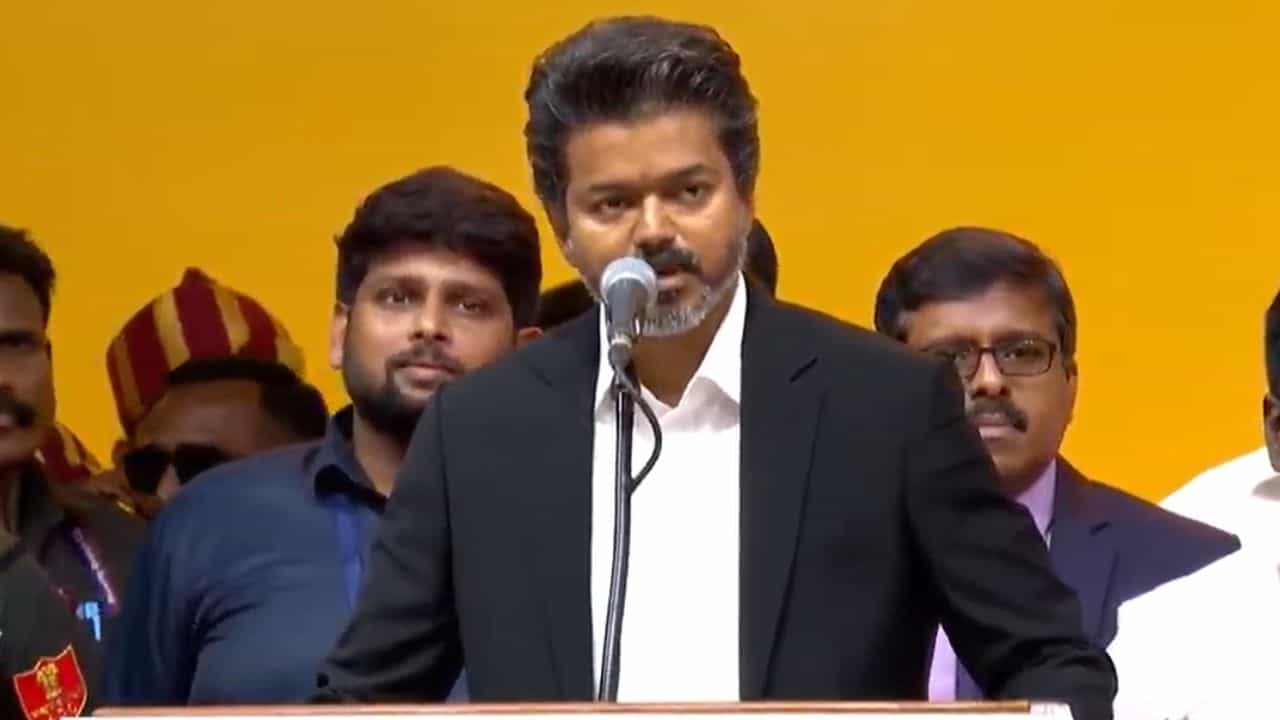 Tamil Nadu Chief Minister Vijay : புது அரசு தொடக்கம்.. தமிழக முதல்வராக பதவியேற்றார் விஜய்!