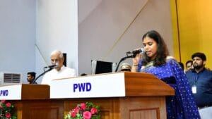 மாற்றுத்திறனாளிகள் - மன்னிப்பு கேட்ட் அமைச்சர் கீர்த்தனா..