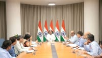 நீட் தேர்வை மீண்டும் பாதுகாப்பாக நடத்த ஆய்வு கூட்டம்...