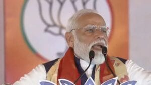 பொதுப்போக்குவரத்தை பயன்படுத்துங்கள் - பிரதமர் மோடி அறிவுரை