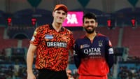 யார் முதலிடம்..? கௌரவத்திற்காக மோதும் ஹைதராபாத் - பெங்களூரு..?...