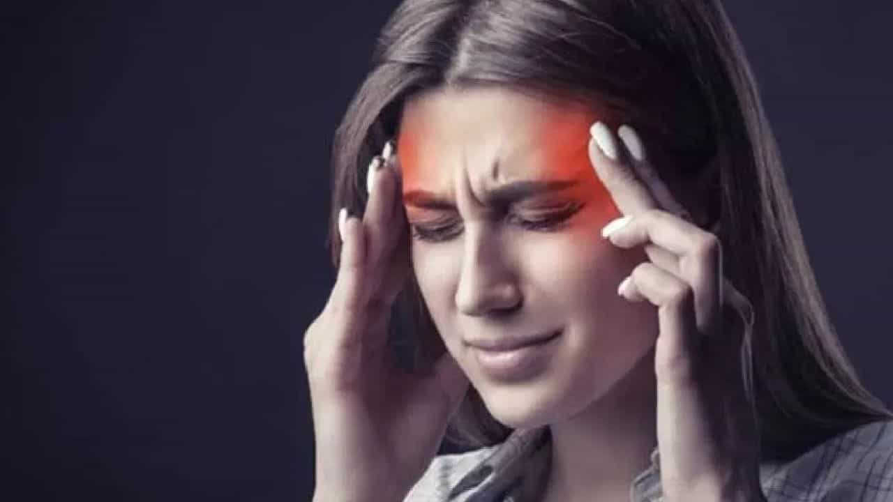 Summer Health Tips: கோடையில் அதிகரிக்கும் ஒற்றை தலைவலி.. இது எதனால் ஏற்படுகிறது?