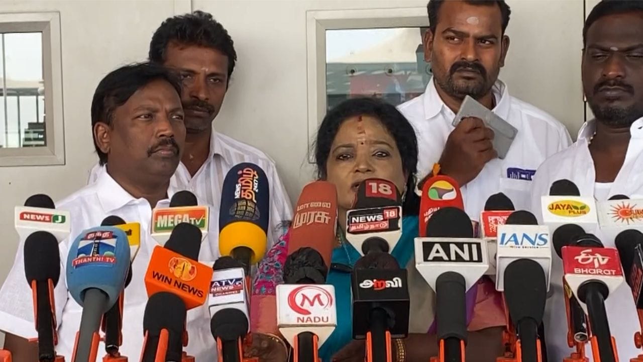 எந்தவித காரணமும் இல்லாமல் பாஜக மீது பொய் பழி.. விசிக குறித்து மிழிசை சௌந்தரராஜன் பேச்சு! எந்தவித காரணமும் இல்லாமல் பாஜக மீது பொய் பழி.. விசிக குறித்து மிழிசை சௌந்தரராஜன் பேச்சு!