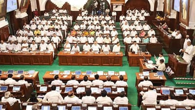 கோட்டையை அலங்கரிக்கும் 22 பெண் எம்எல்ஏக்கள்!