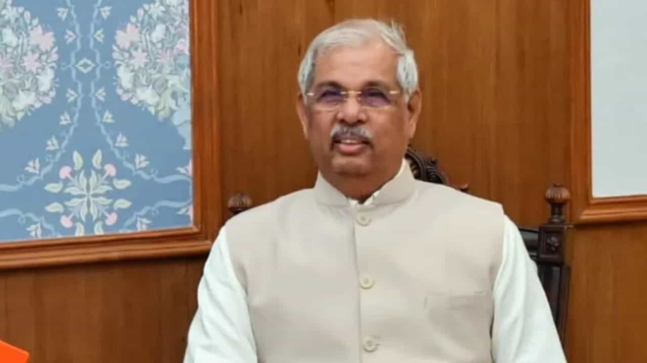 திமுக - அதிமுக இணைந்து உரிமை கோரினால் ஏற்க தயார் - தமிழக ஆளுநர் பரபரப்பு பேட்டி