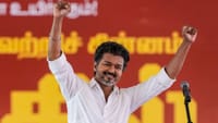 தளபதி விஜய்கு வாழ்த்து தெரிவிக்கும் பிரபலங்கள்...