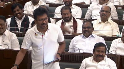 அரசாங்கத்தை நடத்துவதில் திமுக தான் சீனியர் பேட்ச் - உதயநிதி!