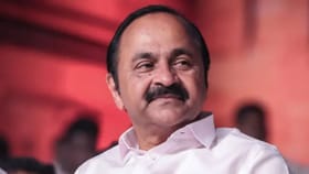 கேரளாவின் புதிய முதலமைச்சராக அறிவிக்கப்பட்டார் வி.டி. சதீசன்.....