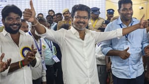 “விஜய் என்னும் ஆளுமை”.. இயக்கமாக தொடங்கி முதலமைச்சர் மகுடம் வரை.. ஒரு ரீவைண்ட்!