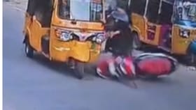 சிறிய விபத்து… பெரிய வாக்குவாதம்.. சென்னையில் ஆட்டோ – பைக் மோதியதில் அரங்கேறிய பயங்கர கத்திக்குத்து!...