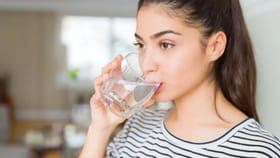 Health Tips: காலையில் பல் துலக்கிய உடனே தண்ணீர் குடிக்கலாமா? எது சரியானது?...