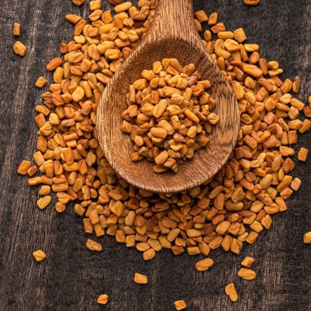 தினமும் காலையில் வெறும் வயிற்றில் வெந்தயத் தண்ணீரை அருந்தி வருவது நமது உடலில் ஏற்படும் இருதய நோய்களைத் தடுக்கும் ஆற்றல் கொண்டதாக விளங்குகிறது. அதுமட்டுமல்லாமல் இது நமது உடலில் ஓடும் இரத்த ஓட்டத்தை முறையாகச் சீரமைப்பதுடன் நமது இருதயத் துடிப்பையும் எப்போதும் சீரான மற்றும் பாதுகாப்பான கட்டுக்குள் வைத்திருக்கப் பெரிதும் துணைபுரிகிறது.