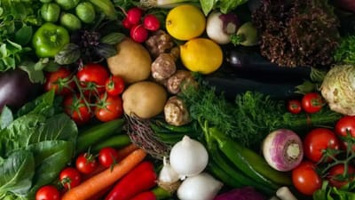 பாதியாக வெட்டப்பட்ட காய்கறிகளை ப்ரஸாக வைப்பது எப்படி?