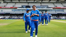 IND W vs SA W: காயத்தால் வெளியேறிய ஸ்ரேயங்கா.. தென்னாப்பிரிக்கா மகளிருக்கு எதிரான போர்.. இந்திய பிளேயிங் லெவன் எப்படி இருக்கும்?...