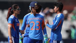 Indian Womens Team: இன்னும் ஒரே ஒரு போட்டி.. இந்திய மகளிர் அணி அரையிறுதிக்கு செல்லுமா? சமன்பாடு என்ன?