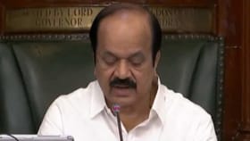 அதிமுக எம்எல்ஏக்கள் ராஜினாமா விவகாரம்: சபாநாயகர் ஜே.சி.டி. பிரபாகர் நோட்டீஸ்!...