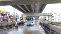 கோவையில் அருவியாக மாறிய மேம்பாலம்! வாகன ஓட்டிகள் கடும் அவஸ்தை..!...