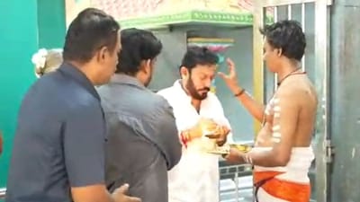 முதல்வர் பிறந்தநாள்.. கோவிலில் அமைச்சர் ஸ்ரீநாத் வேண்டுதல்!!