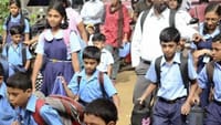 முடிந்தது கோடை விடுமுறை.. இன்று முதல் பள்ளிகள் திறப்பு.....