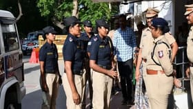 பெண்களிடம் அட்டகாசம் செய்த இளைஞர்கள் : 3 மணி நேரத்தில் தட்டி தூக்கிய ‘சிங்கப்பெண்’ படை!...