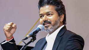 முதல்வர் விஜய்க்கு பாராட்டுவிழா.. தமிழ் திரையுலகம் போட்ட திட்டம்!