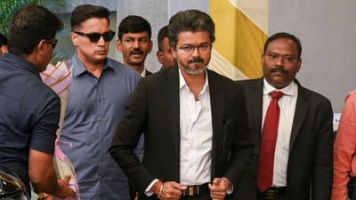 திருச்சிக்கு வருகை தந்த முதல்வர்.. வரவேற்ற எம்.பி துரை வைகோ..
