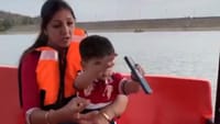 தாயின் ஐபோனை குளத்தில் வீசிய குழந்தை - வைரலாகும் வீடியோ!...