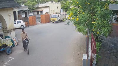 சைக்கிளை நைசாக திருடிய நபர் - வைரலாகும் சிசிடிவி!