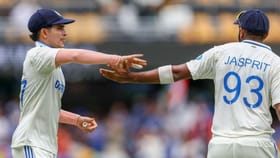 Team India: காயத்தில் இருக்கும் கில், பும்ரா.. இலங்கைக்கு எதிரான டெஸ்ட் போட்டியில் களமிறங்குவார்களா?...