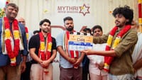 பூஜையுடன் தொடங்கியது துருவ் விக்ரமின் புதுப் படம்......
