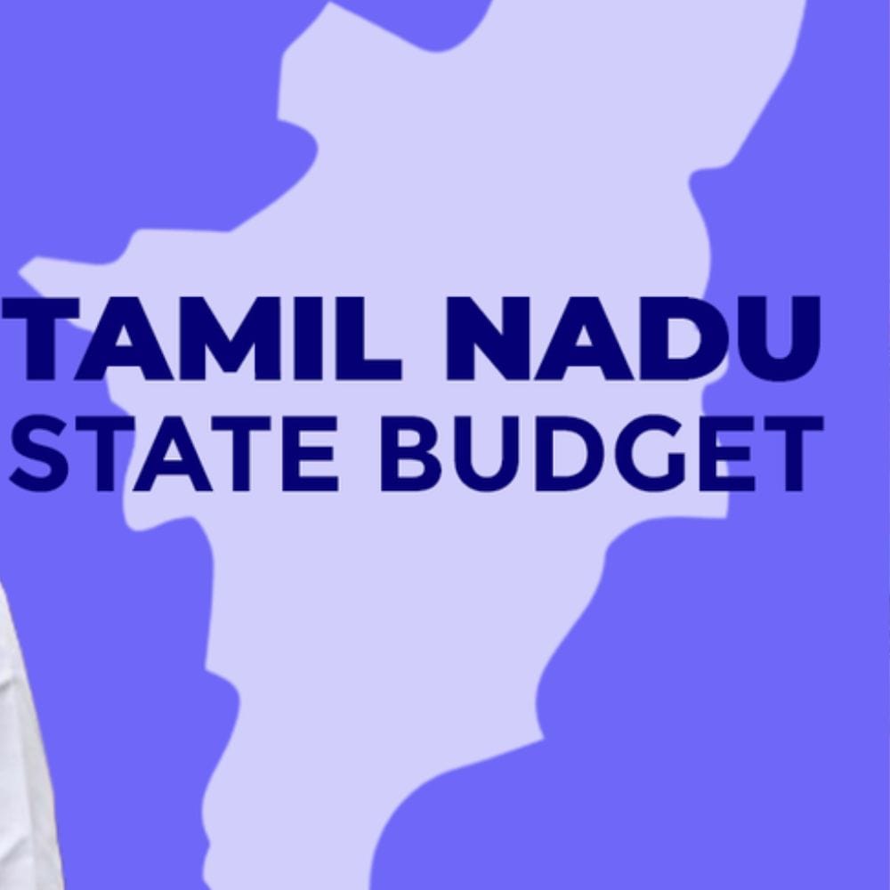 மத்திய அரசின் நிதிப் பங்கீடு இல்லாமல், தமிழ்நாடு அரசு தனது சொந்த வரி மூலங்கள் மூலம் ஈட்டும் மொத்த வருவாயாகும்.
வணிக வரி, முத்திரைத்தாள் கட்டணம், பத்திரப்பதிவு மற்றும் மாநில சுங்கக் கட்டணம் போன்றவை இதன்கீழ் முதன்மையாக வருகின்றன.
மாநிலத்தின் சொந்தப் பொருளாதார வளர்ச்சி மற்றும் வர்த்தக நடவடிக்கைகளை மதிப்பிட இந்த நிதி ஆதாரம் பெரிதும் உதவுகிறது.