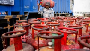 மானியம் வழங்குவதில் சிக்கல்? எல்பிஜி சிலிண்டர் விலை உயருமா? மானியம் வழங்குவதில் சிக்கல்? எல்பிஜி சிலிண்டர் விலை உயருமா?